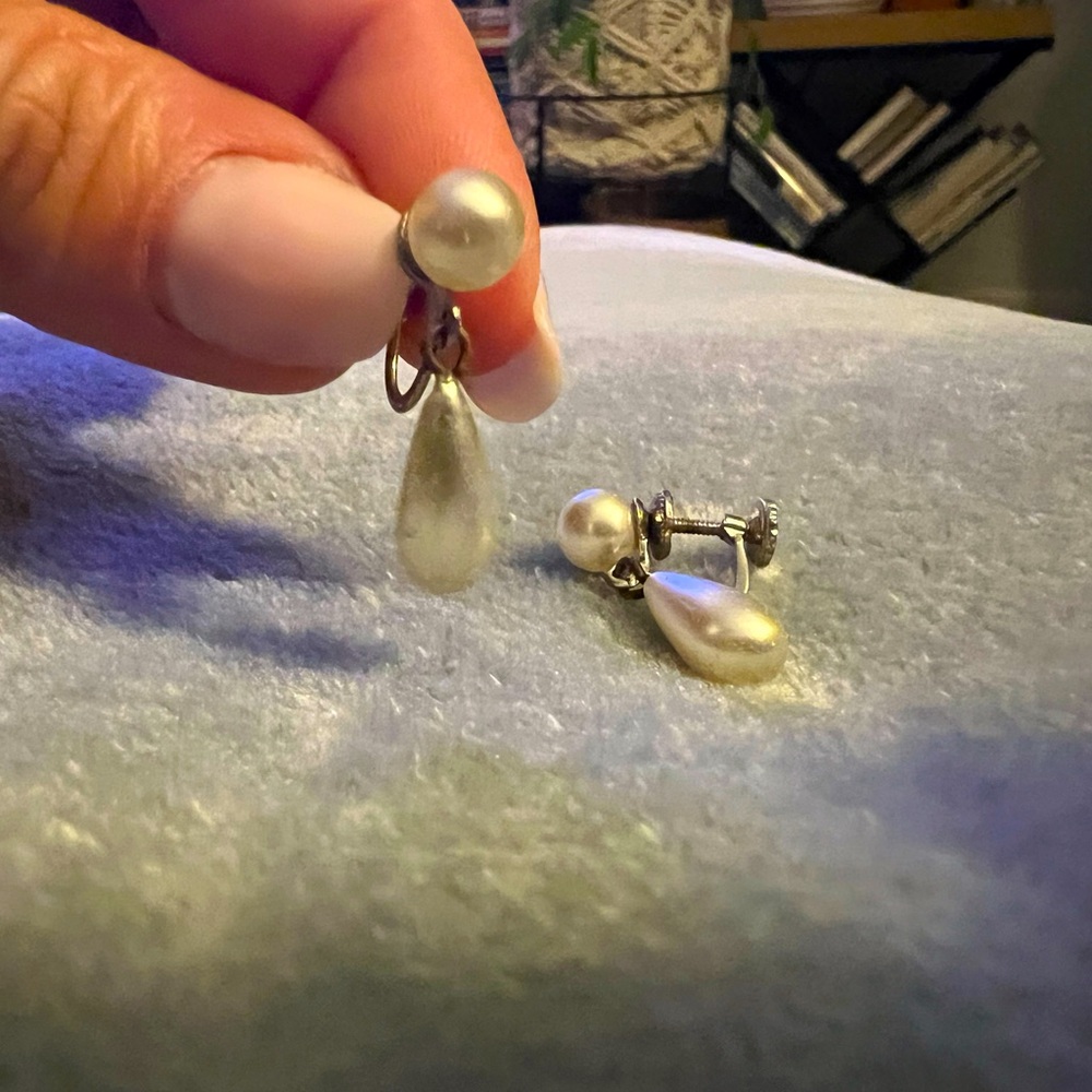 Vintage Faux Pearl Screw Back Earrings Oval and Small Pearl